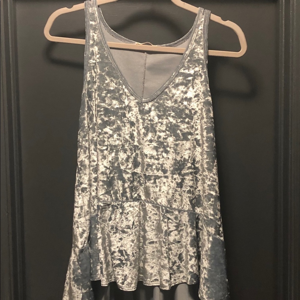 Velvet tank